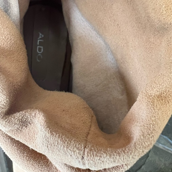 Aldo women slip on boots - Picture 3 of 4